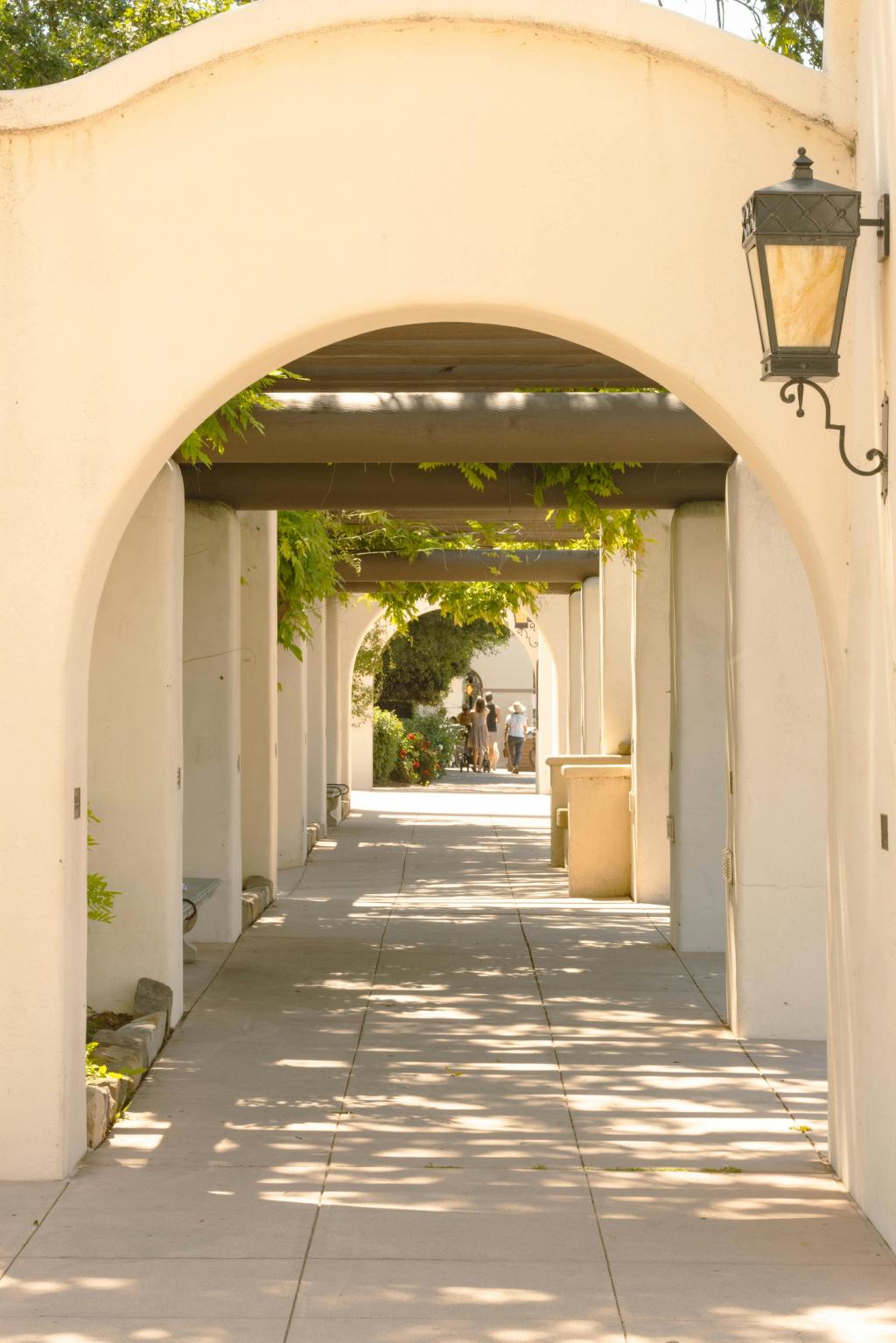 Montecito Style: Effortless Elegance for the Modern&nbsp;Mom